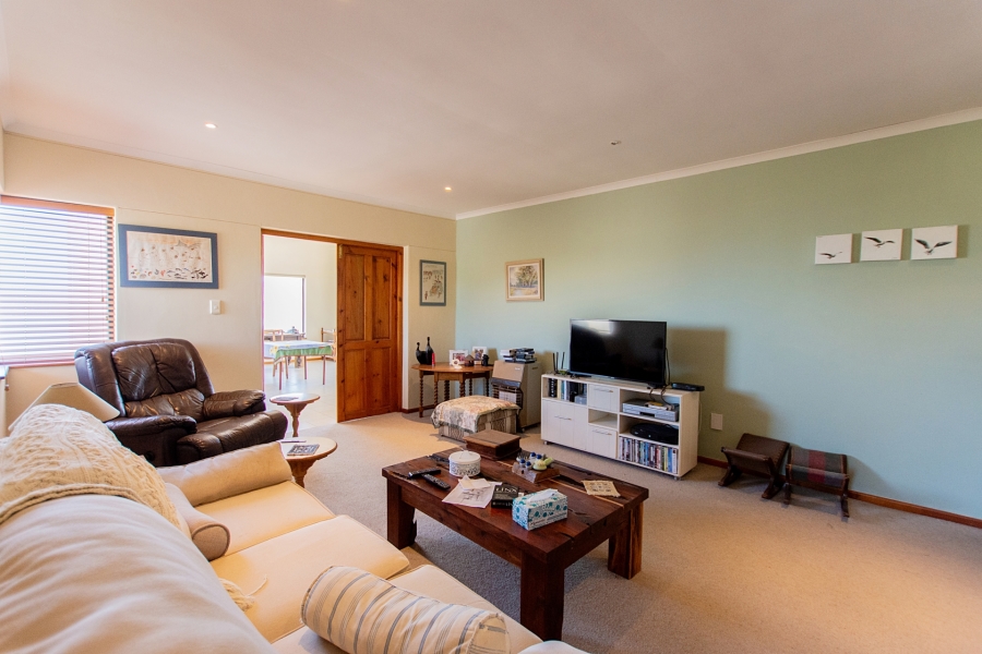 7 Bedroom Property for Sale in Myburgh Park Western Cape